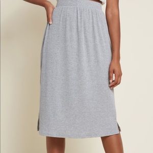 ModCloth ribbed midi skirt